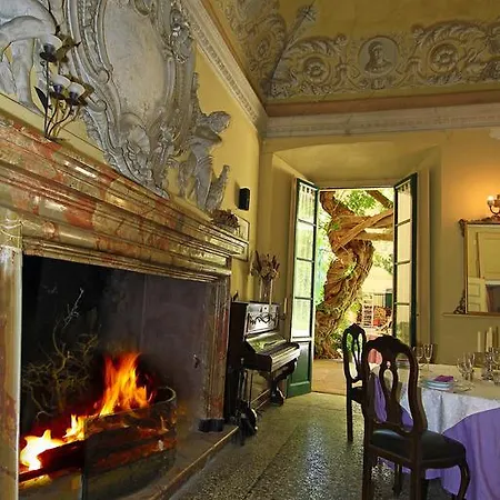 Palazzo Ronchelli Couette-café 3*