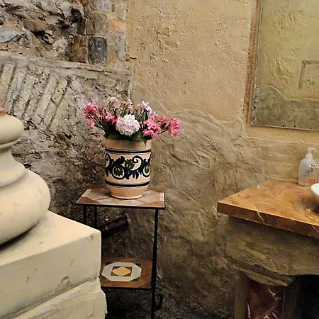 Palazzo Ronchelli Nocleg ze śniadaniem 3*